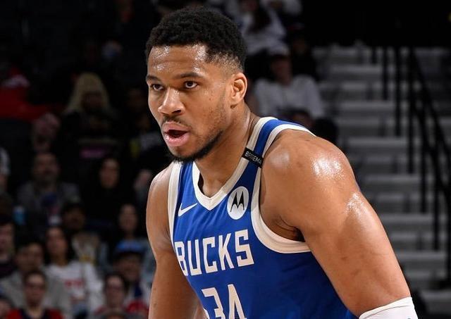 九游体育APP下载雄鹿不断突破！，字母哥连续七场比赛得分超过比赛规则变更引发球迷热议的简单介绍