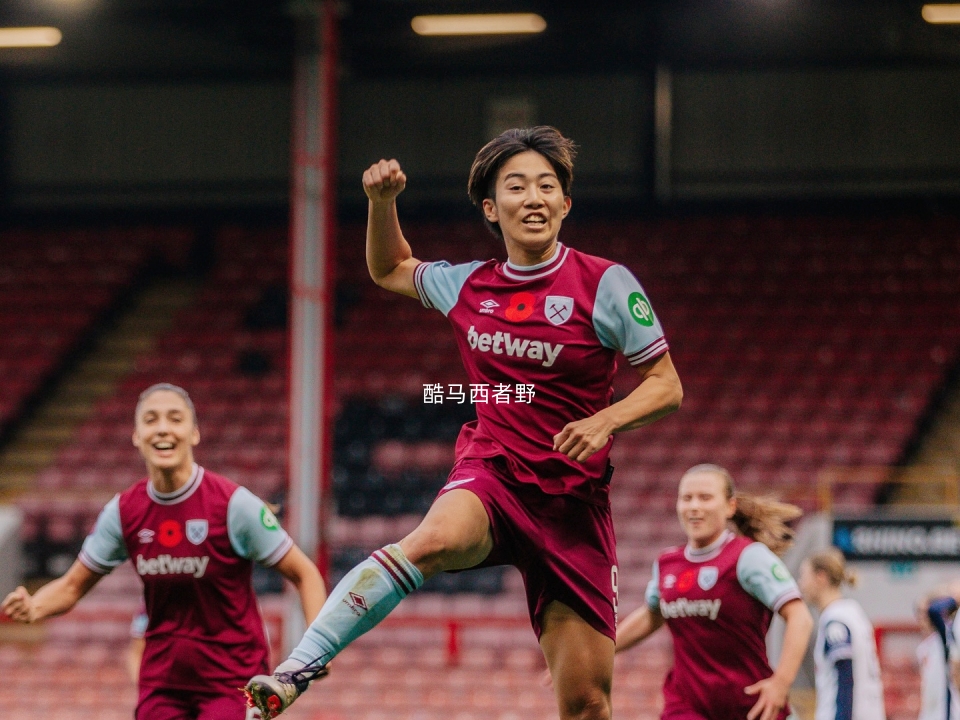 九游体育APP下载埃因霍温迎英超关键赛，转会期再遭质疑，更衣室稳定，资深球员宣示担当的简单介绍