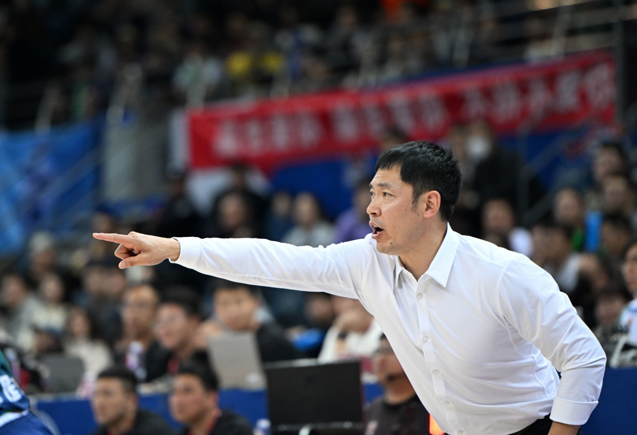 九游体育比分数据包含赛后法兰克福调整名单以备CBA常规赛；远射贴柱环节打磨；底气十足；临场指挥获称赞的词条